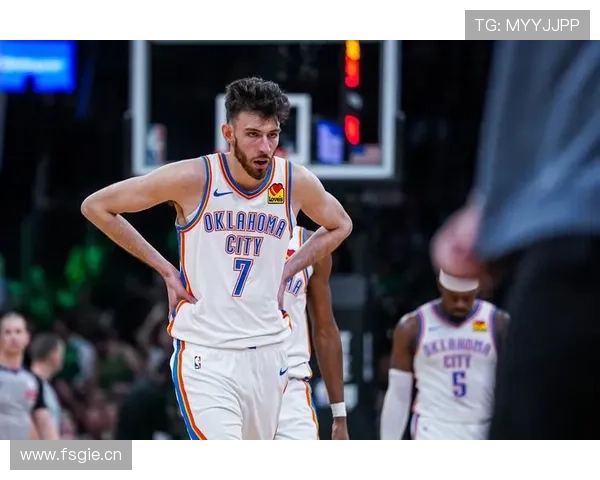 切特霍姆格伦持球突破效率提升明显拉开内线得分差距