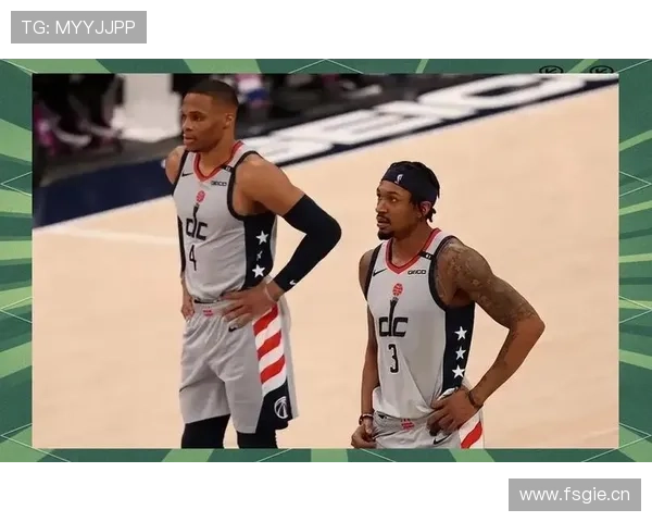 奥尼尔篮下统治力超比尔占优势 改变湖人内线体系效率